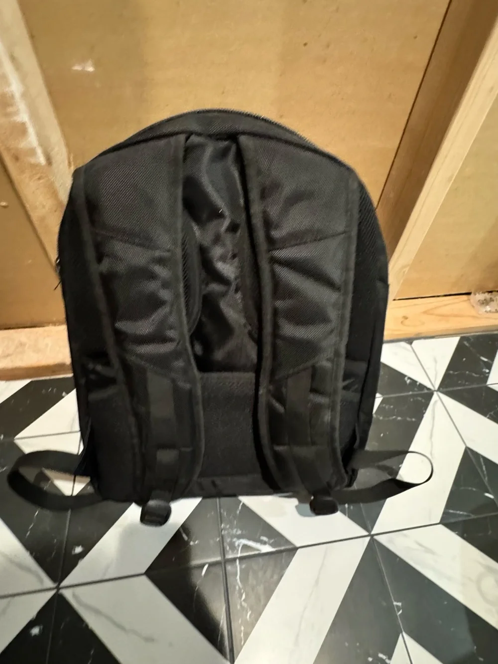 Kenneth Cole Reaction Black Travel Backpack with Multiple Zip Pockets